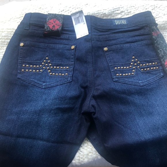 Jeans - Picture 1 of 6